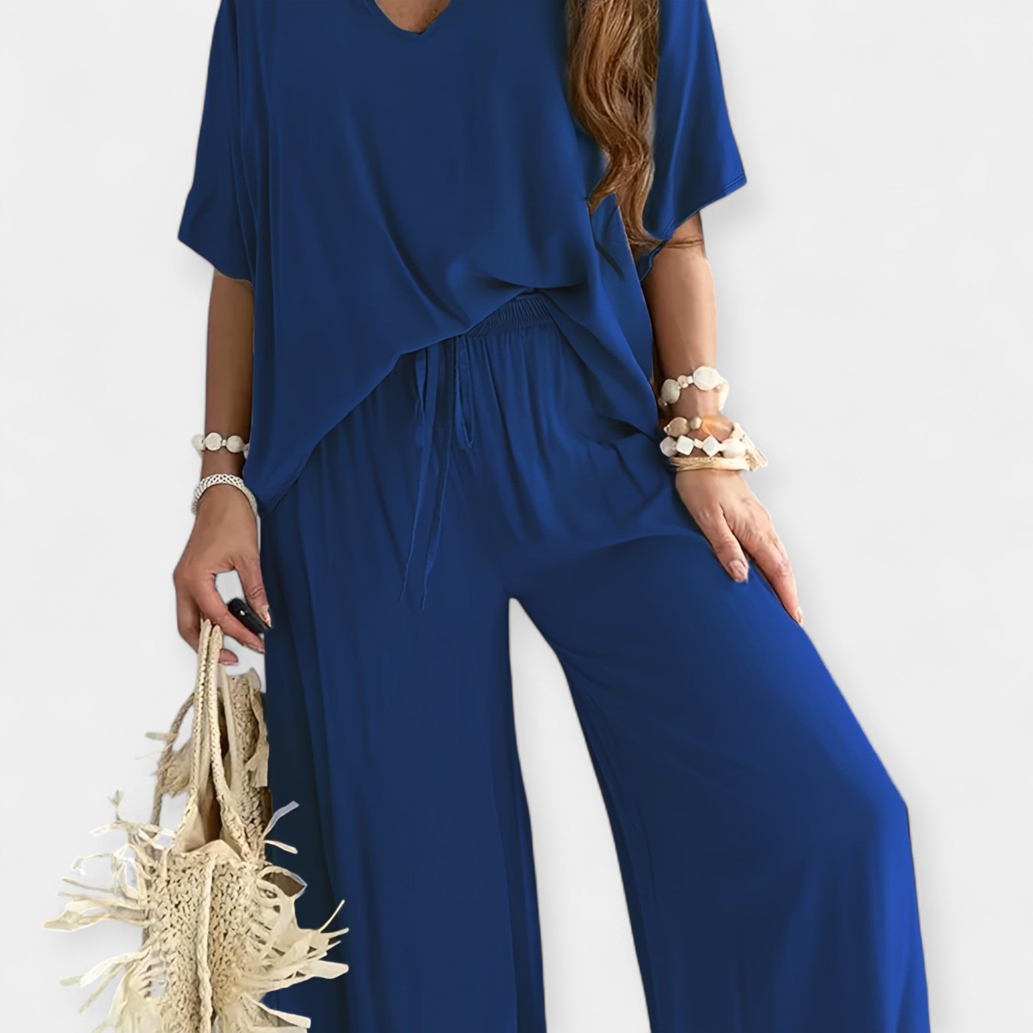 Easy Set with Wide-Leg Pants and Blouse
