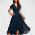Sofia – Smooth Dress with V-Neck