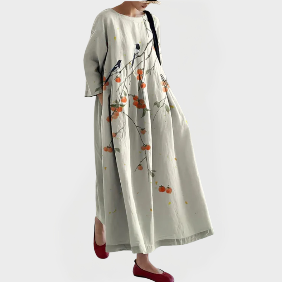 Elegant Maxi Dress Made of Linen with Embroidered Floral Lace