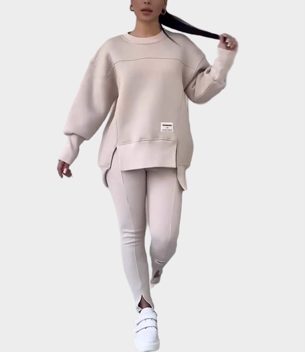 Women's Sports Set with Leggings and Modern Comfort