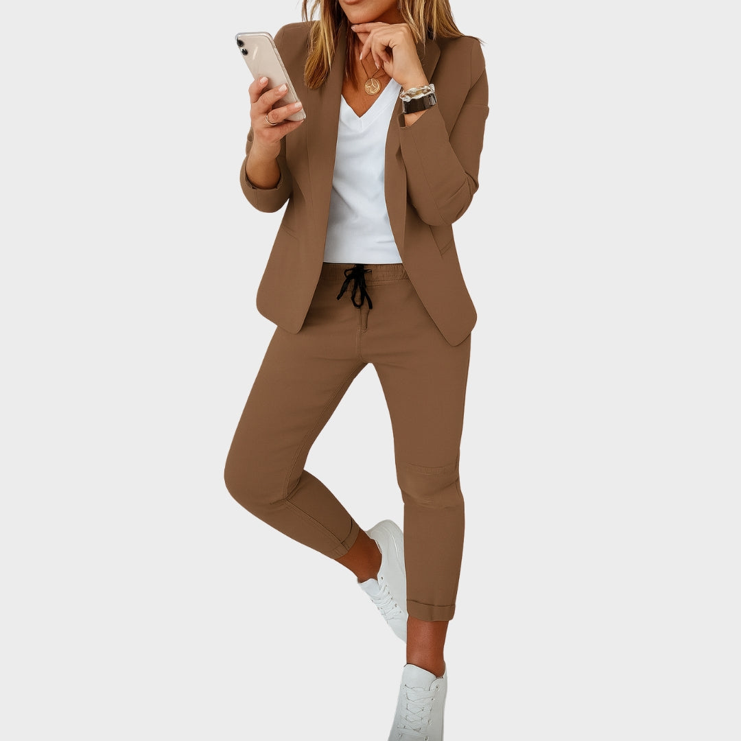 Lina – Exclusive Suit