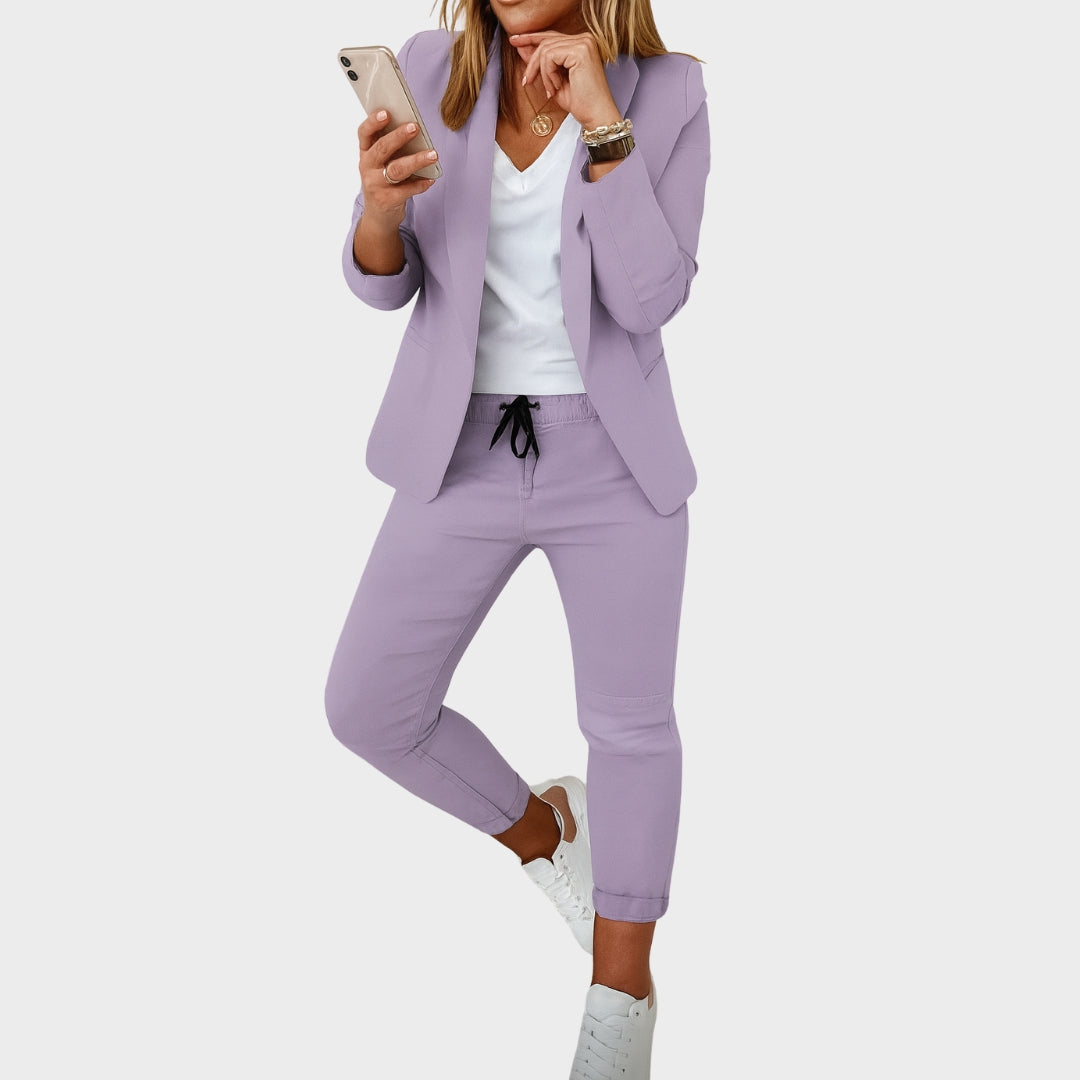 Onutė – Exclusive Suit