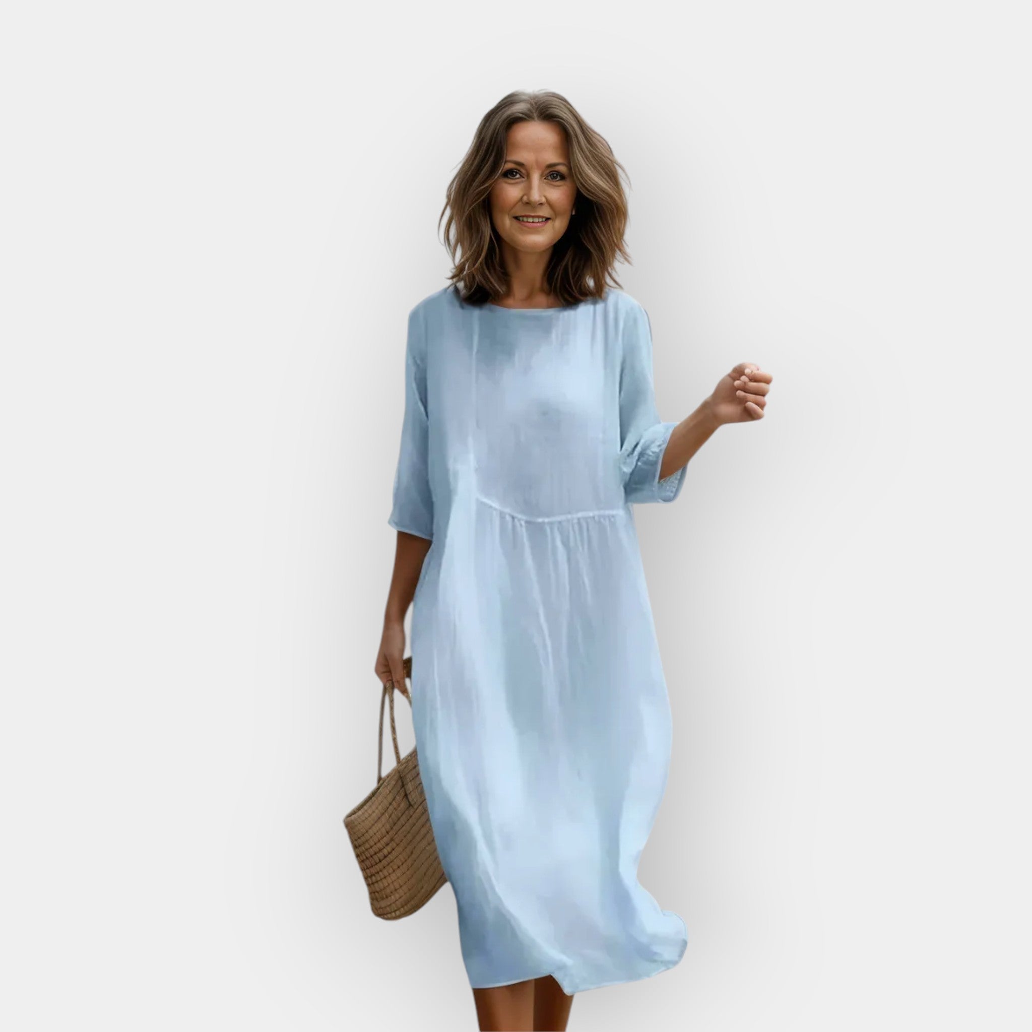 Dress with a Design that Highlights the Belly