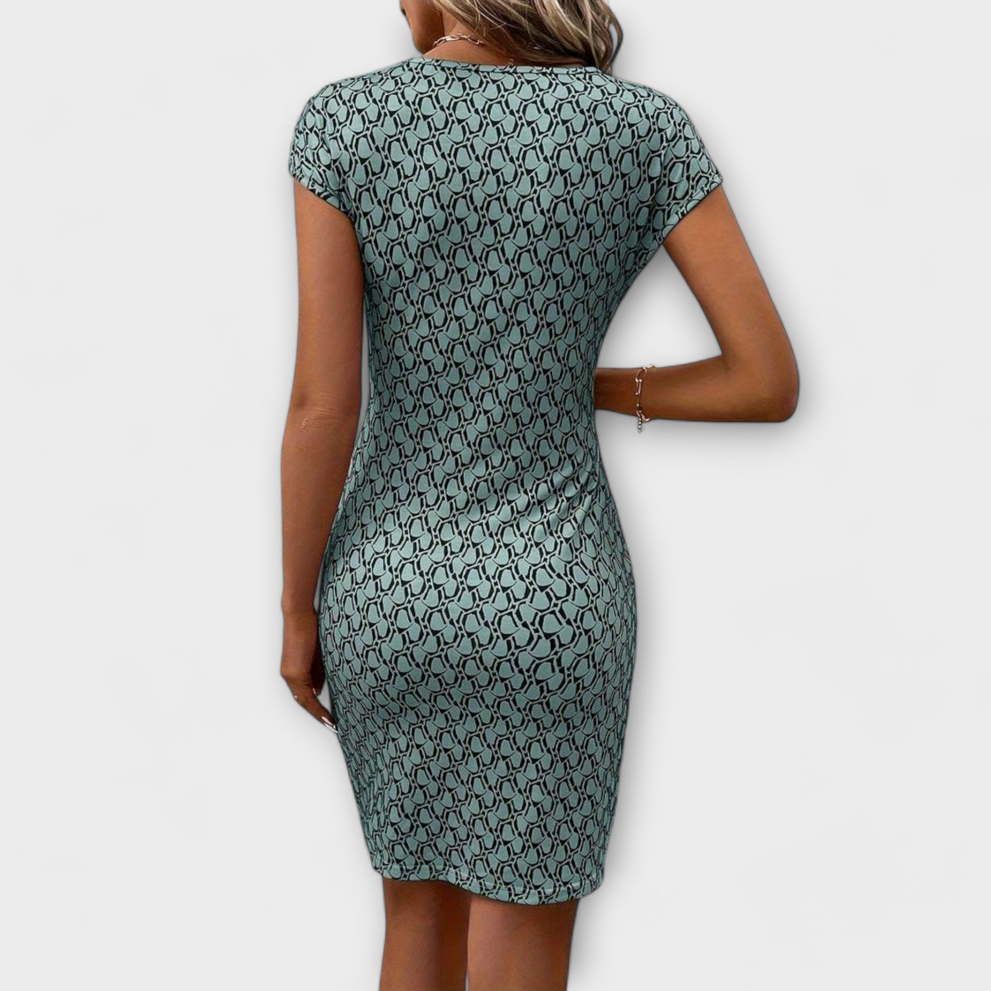 Patrícia - Tulip Dress with Short Sleeves