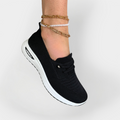 Sports Shoes with Lightweight Fabric and Flexible Sole