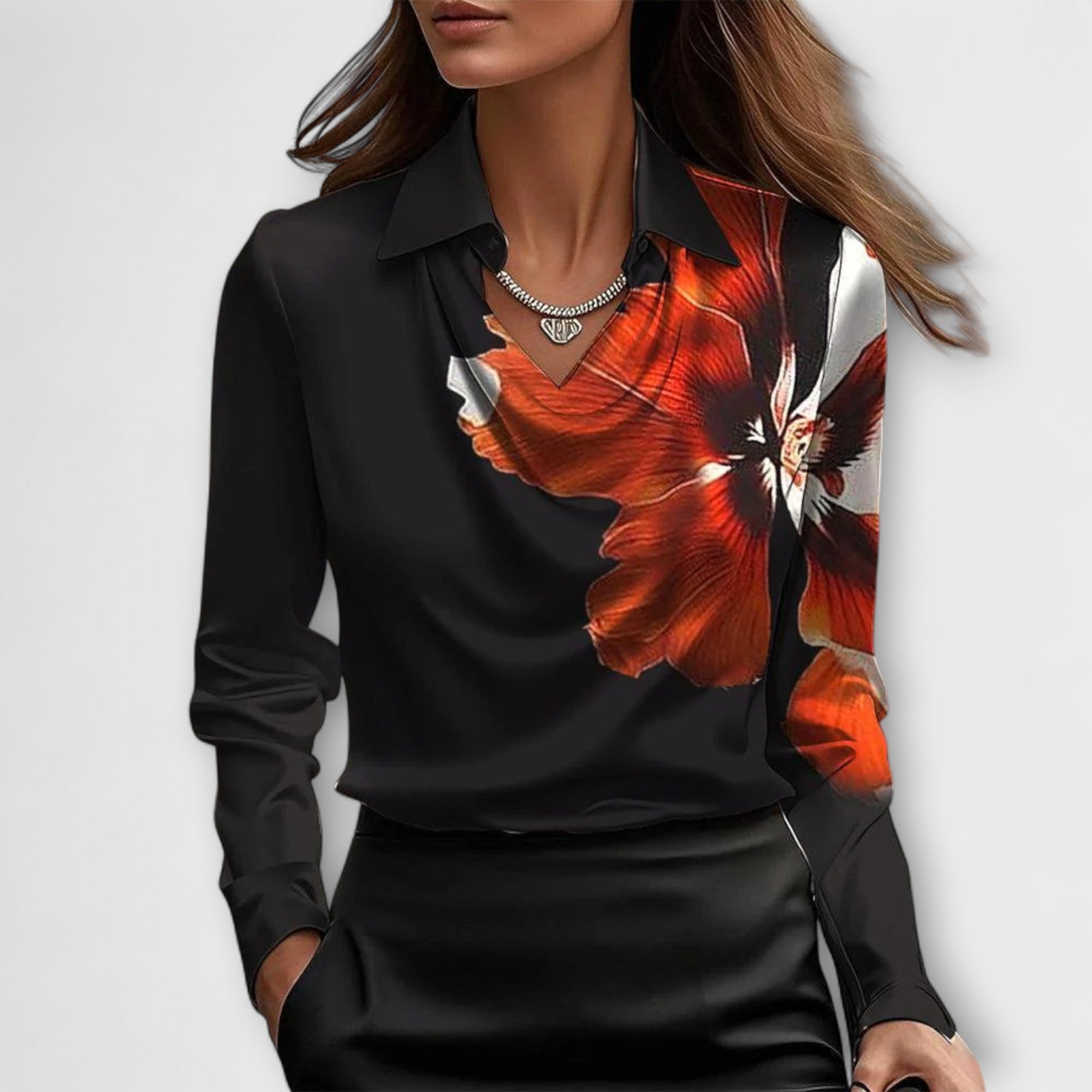 Indrė - Shiny Blouse