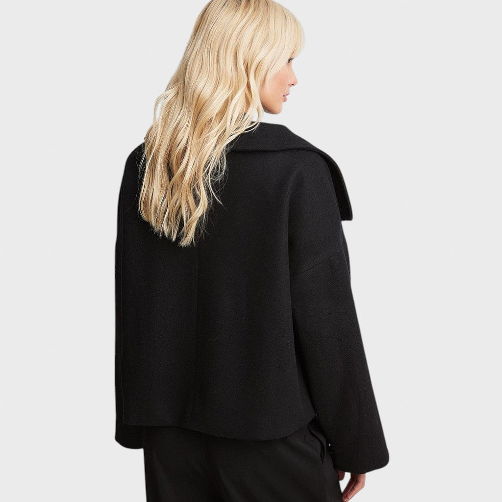 Arina | Short Wool Jacket with Double Closure