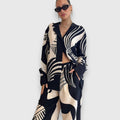 Double Set with Elegant Geometric Design