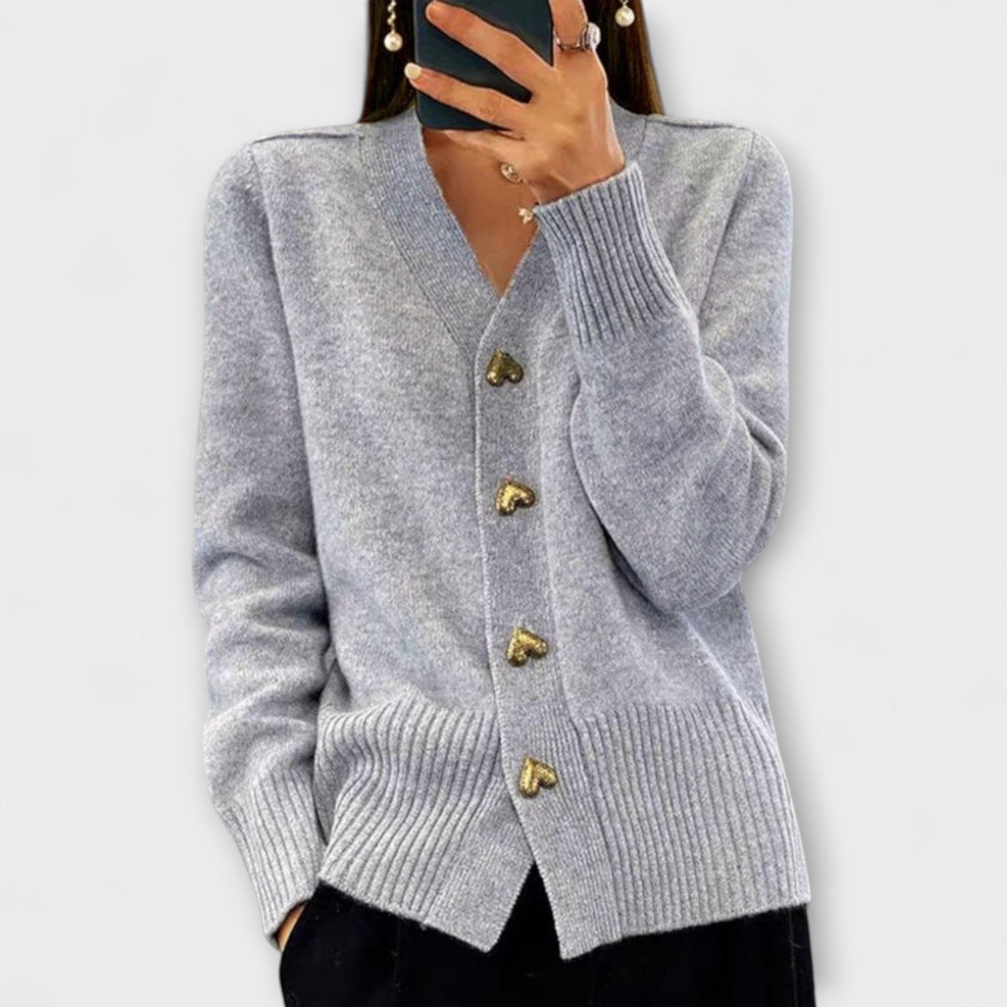 Marij – Women's Sweater with V-Neck in Vintage Style