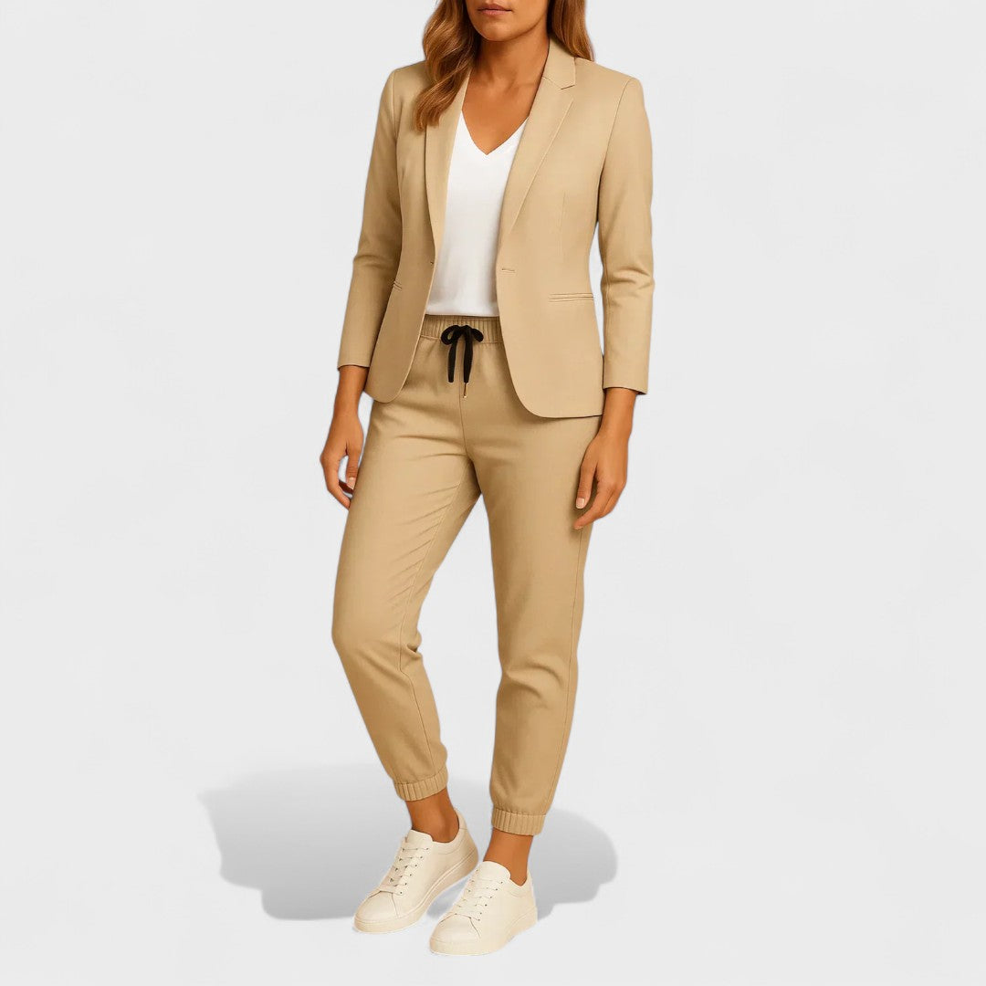 Dorotėja - Elegant Set with Blazer and Trousers