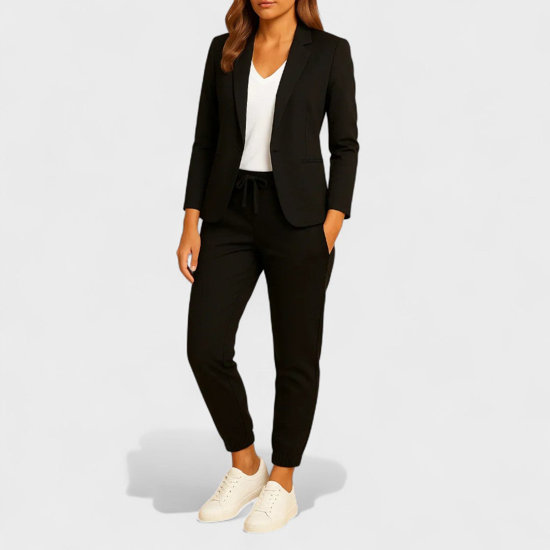 Dorotėja - Elegant Set with Blazer and Trousers