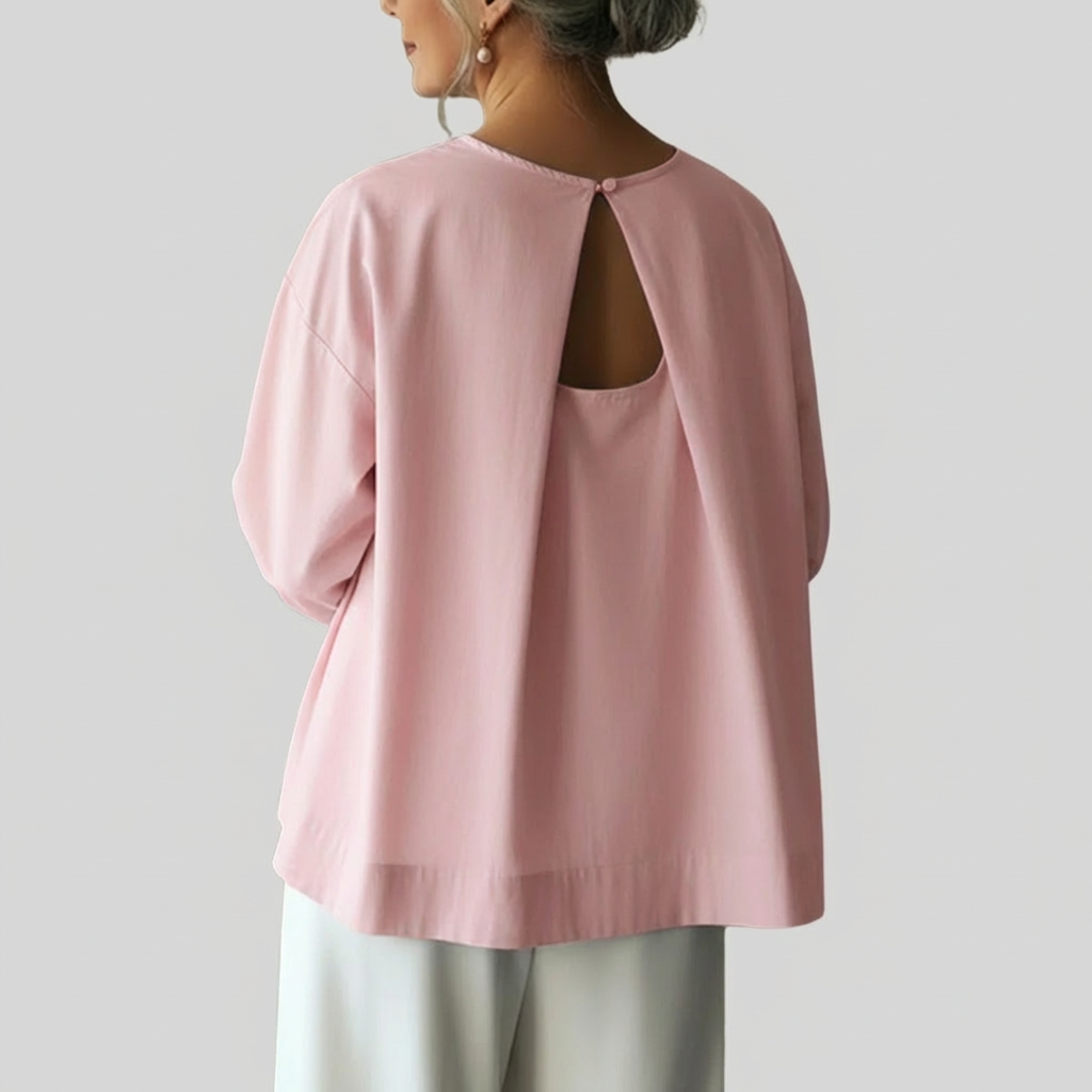Nora - Relaxed Fit 3/4 Sleeve Top with Open Back Detail