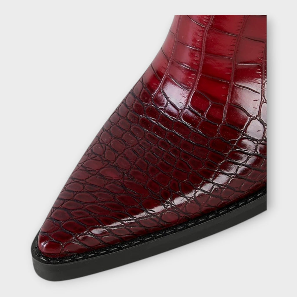 Camila | Boots with Crocodile Design and Elegant Daily Heel