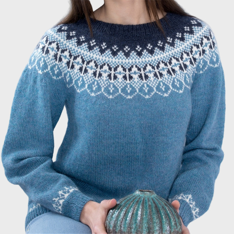 Soft Sweater with Collar and Pattern