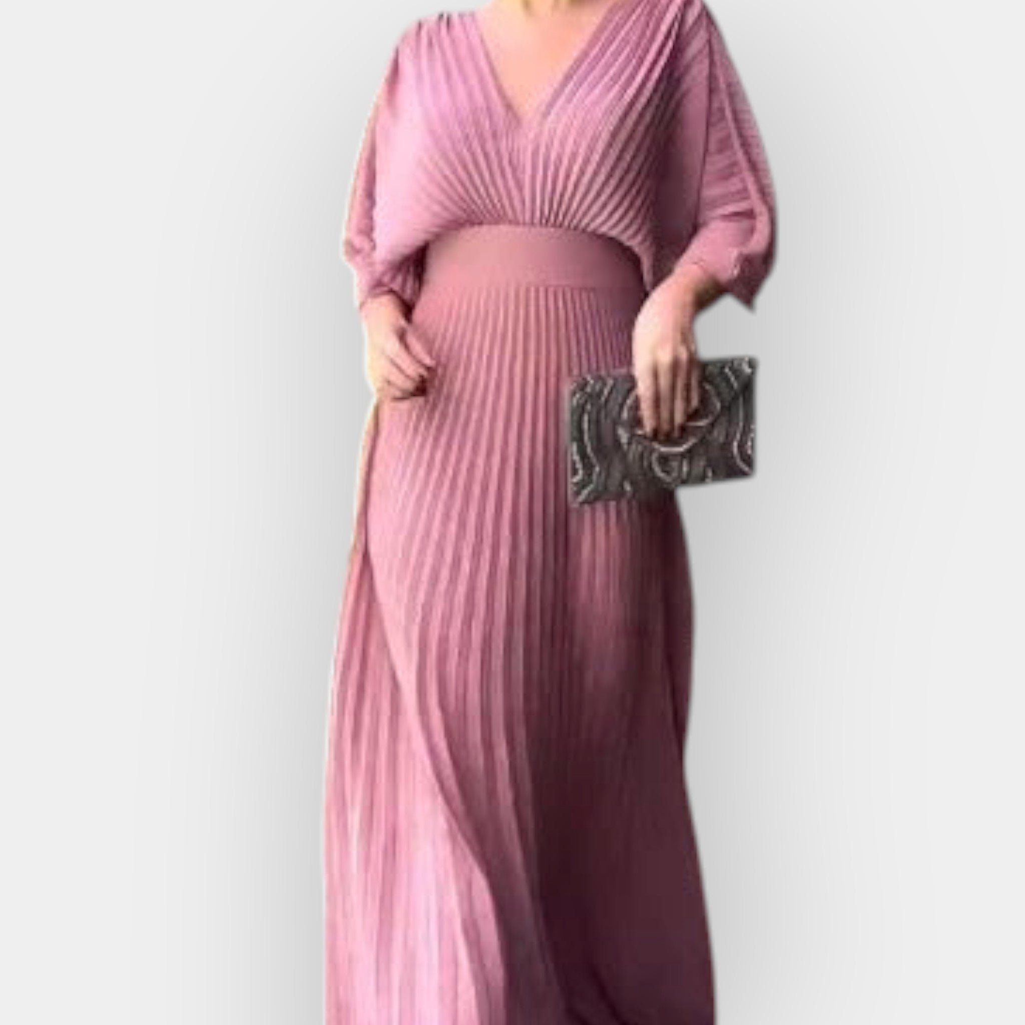 Stylish Pleated Dress with Elegant Line
