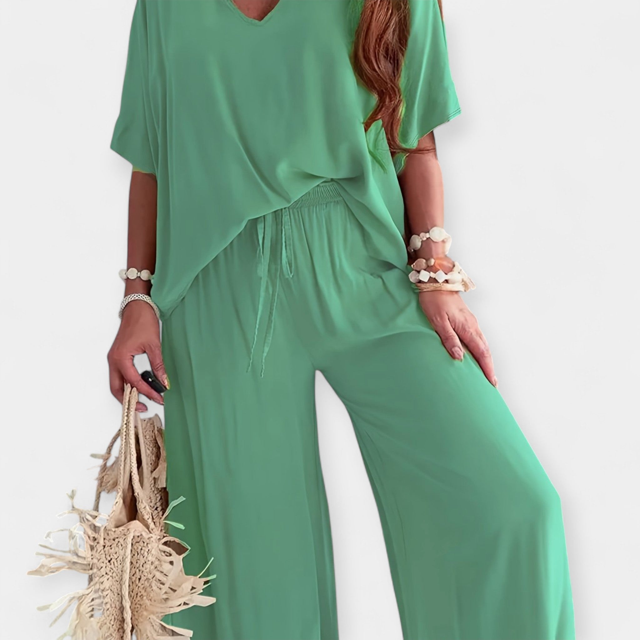 Easy Set with Wide-Leg Pants and Blouse