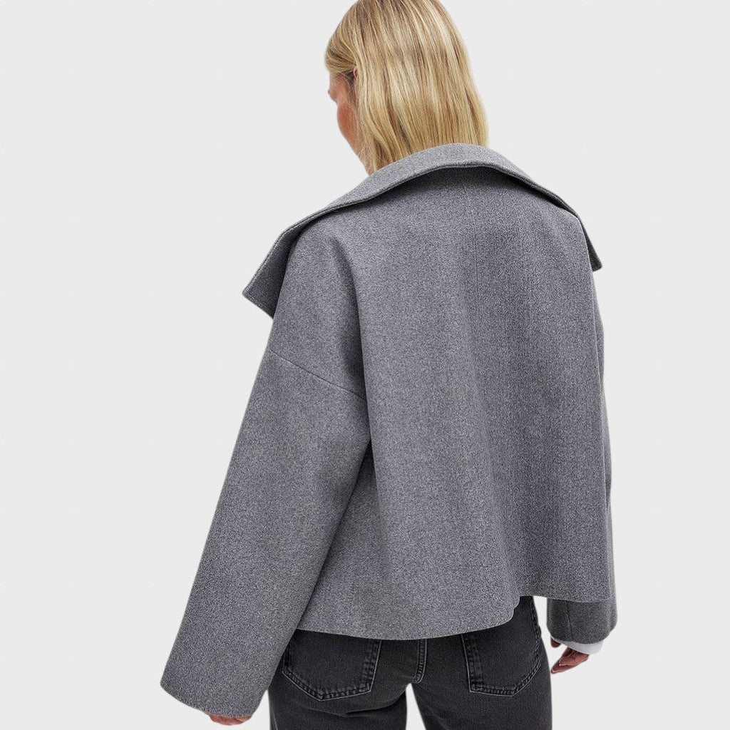 Arina | Short Wool Jacket with Double Closure