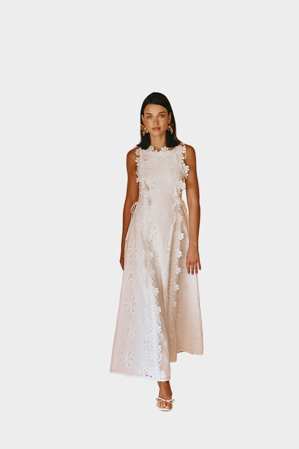 Dress with Pattern and Aristocratic Elegance