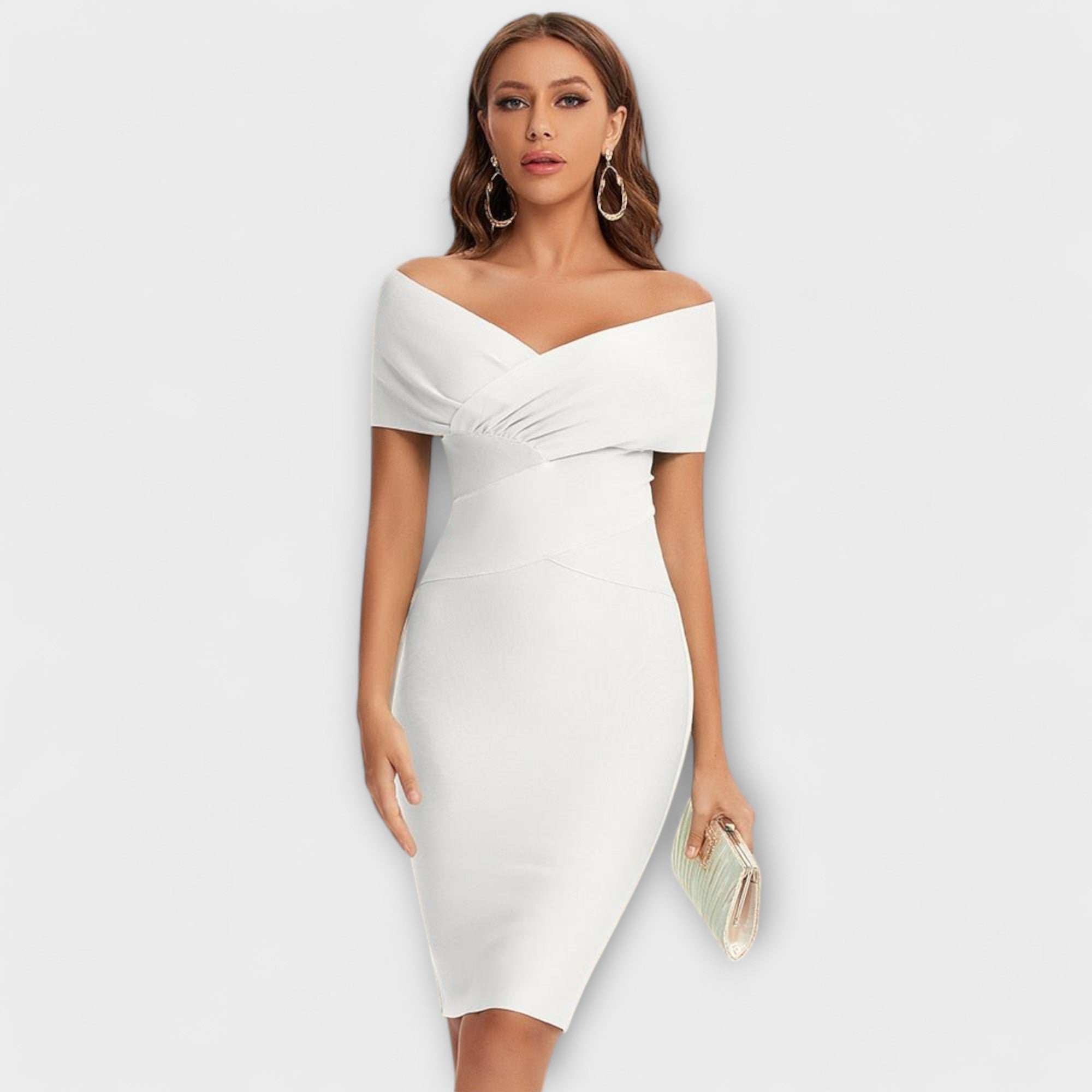 Ofélia - Elegant Dress with V-Shaped Neckline