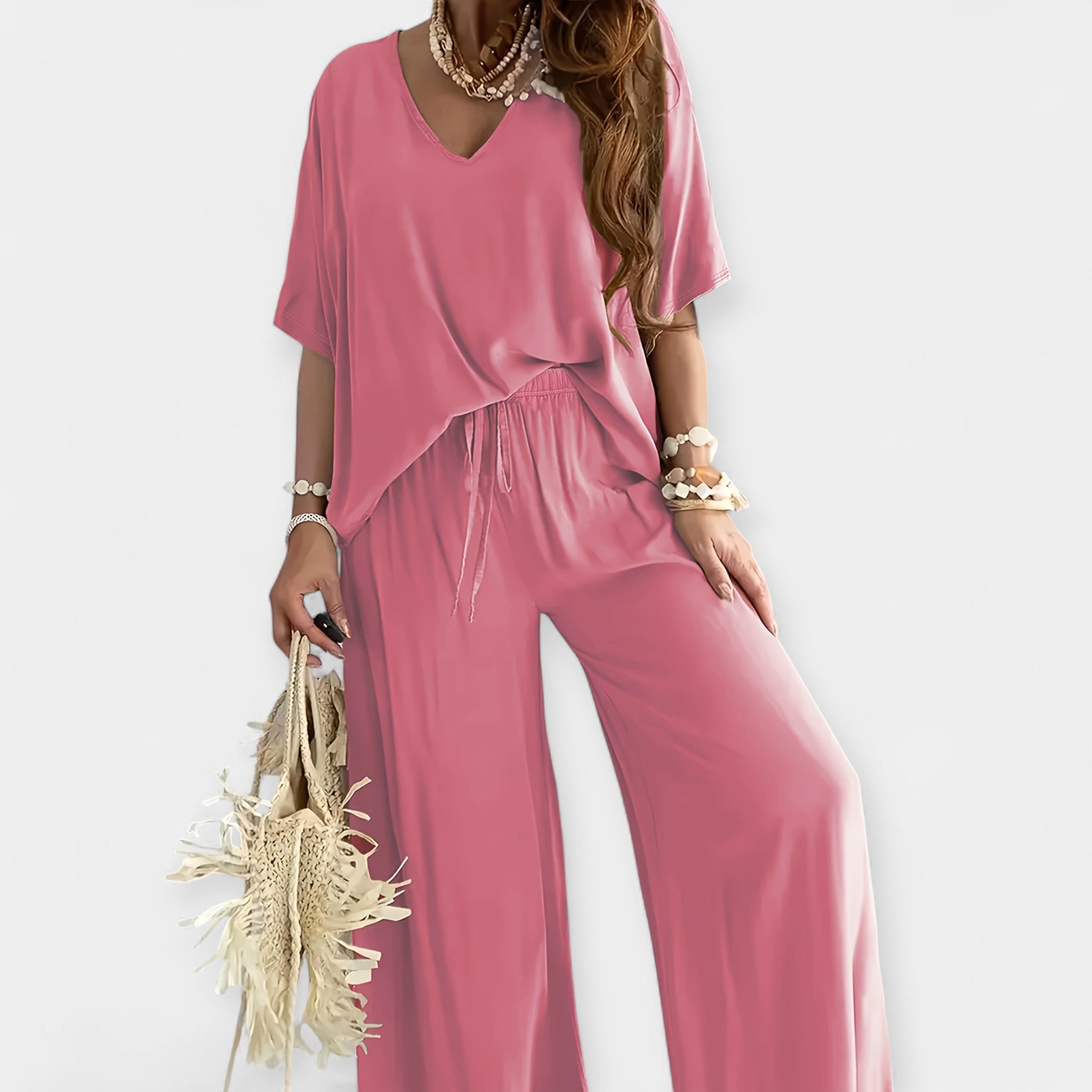Easy Set with Wide-Leg Pants and Blouse