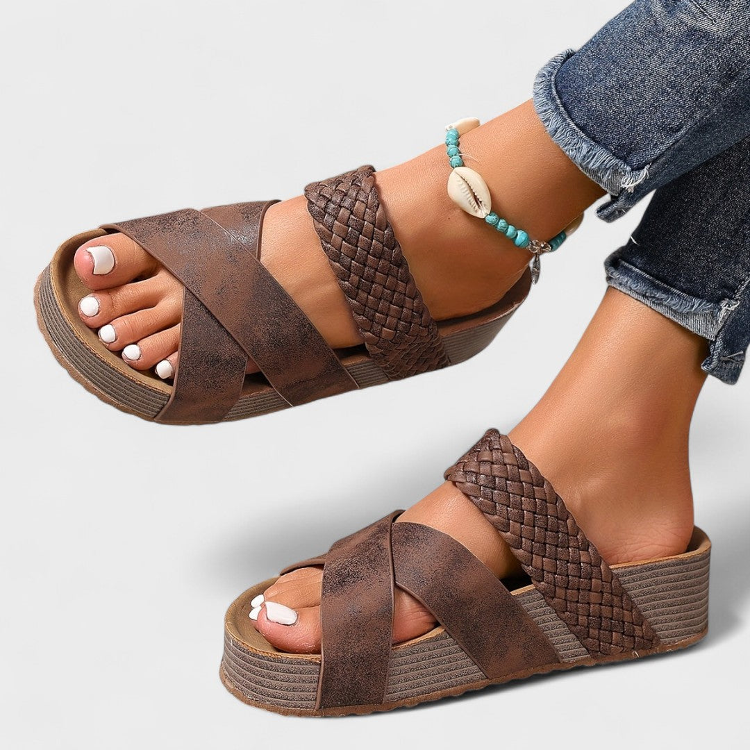 Buta - Orthopedic Leather Sandals