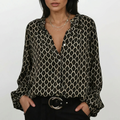 Pernille | V-neck shirt