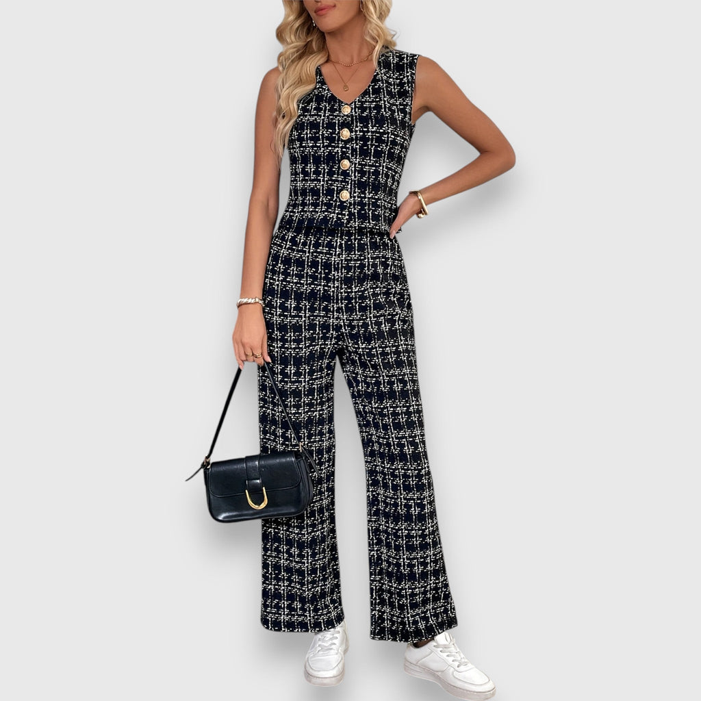 Two-Piece Set with V-Neckline and Matching Pants