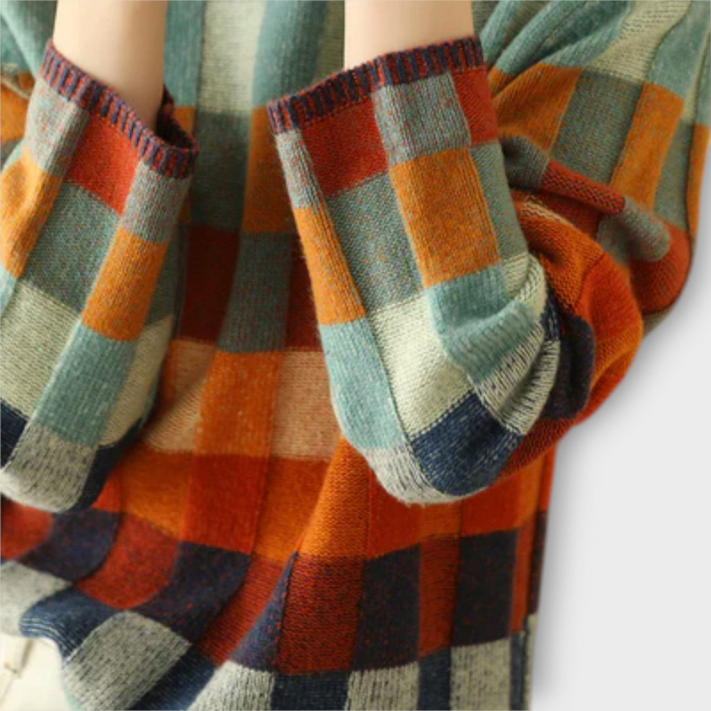 Erika - Sweater with Collar