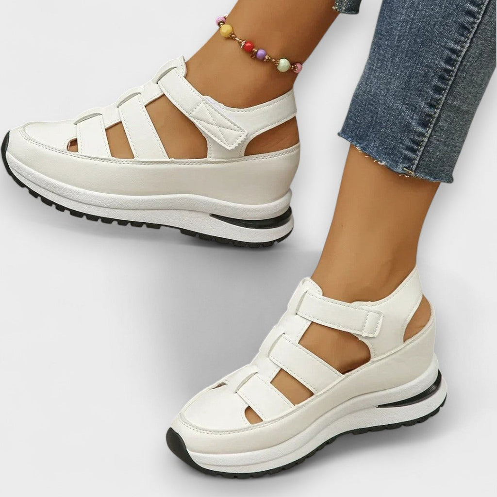 Petra - Ergonomic Slippers